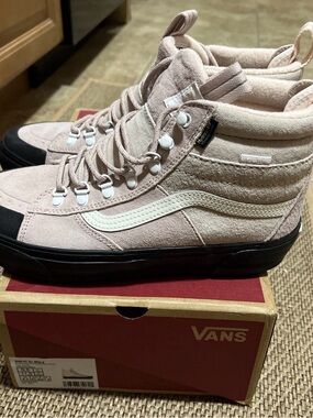 Vans MTE-2 Sk8-Hi Dusty Rose Pink Suede High-Top Skate Sneakers Men’s Size 9.5